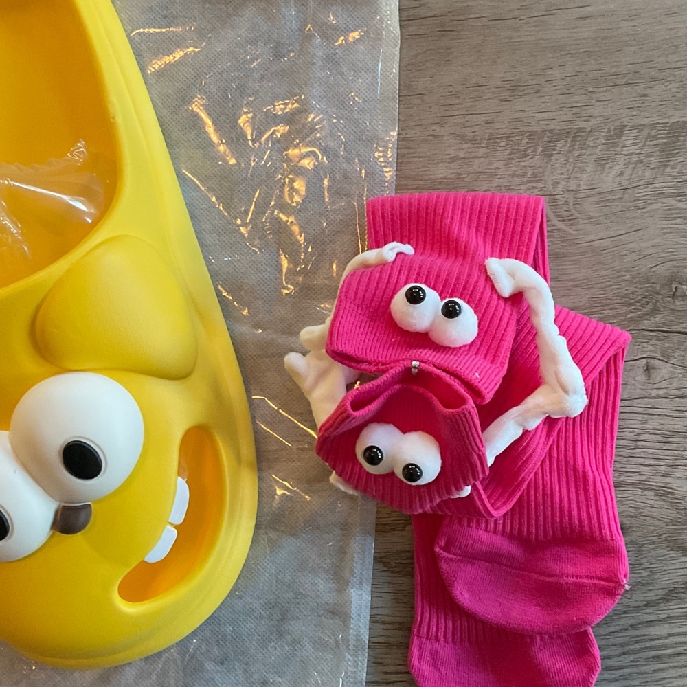 Yellow Cartoon Slippers with Pink Socks - Picture 3 of 5